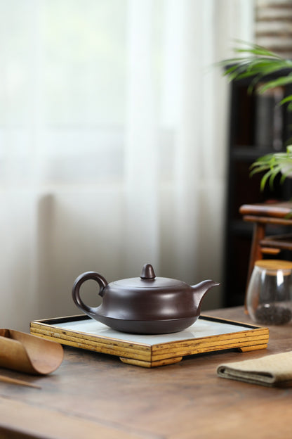 Théière en terre cuite pourpre semi-artisanale Pot Zisha de Yixing.