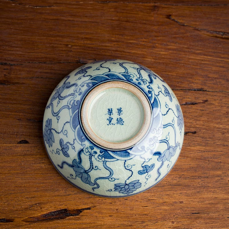 Blue and White Porcelain Hand-Painted Lotus Pu'er Master Teacup 90ml