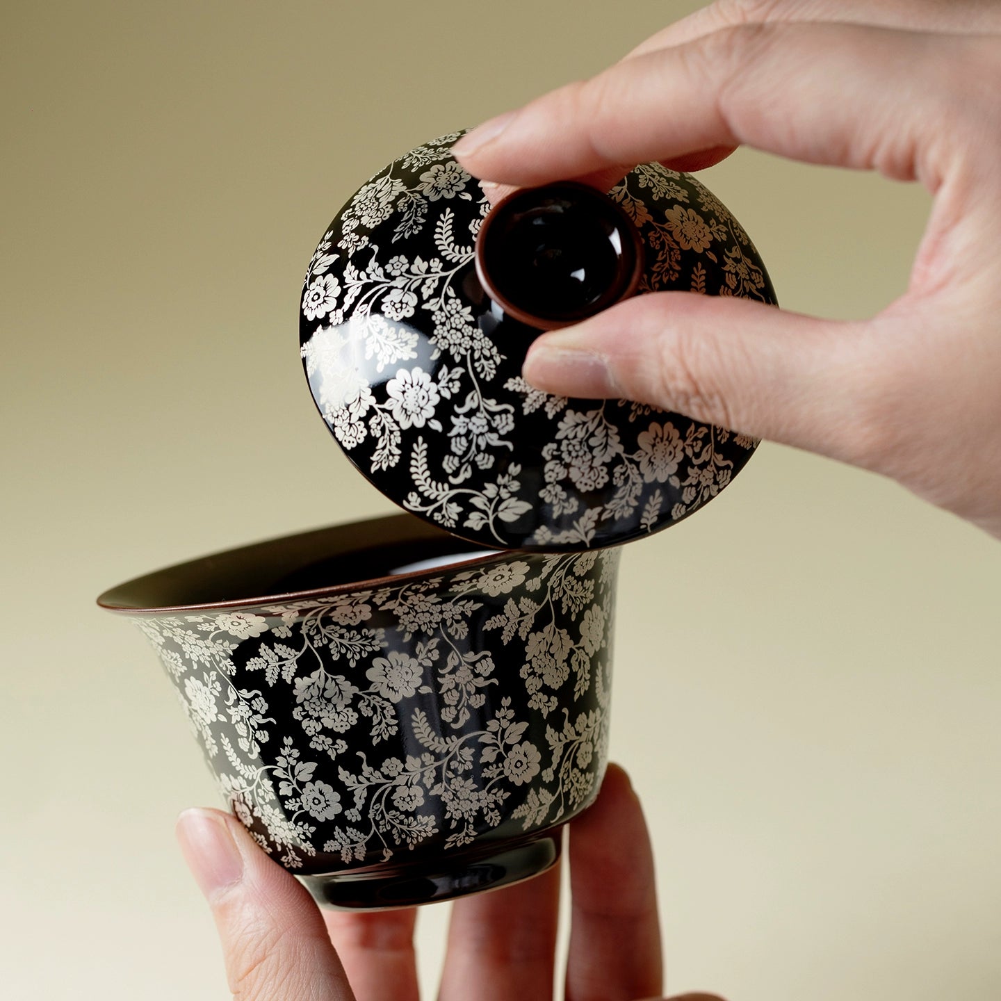 Black-Glazed Gaiwan with Silver-Painted Hundred Flowers