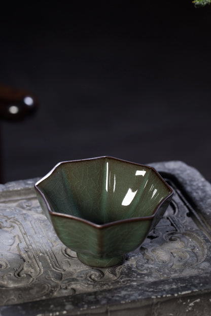 Longquan Celadon "Ge" Kiln Iron-Clay Octagonal Teacup 100ml