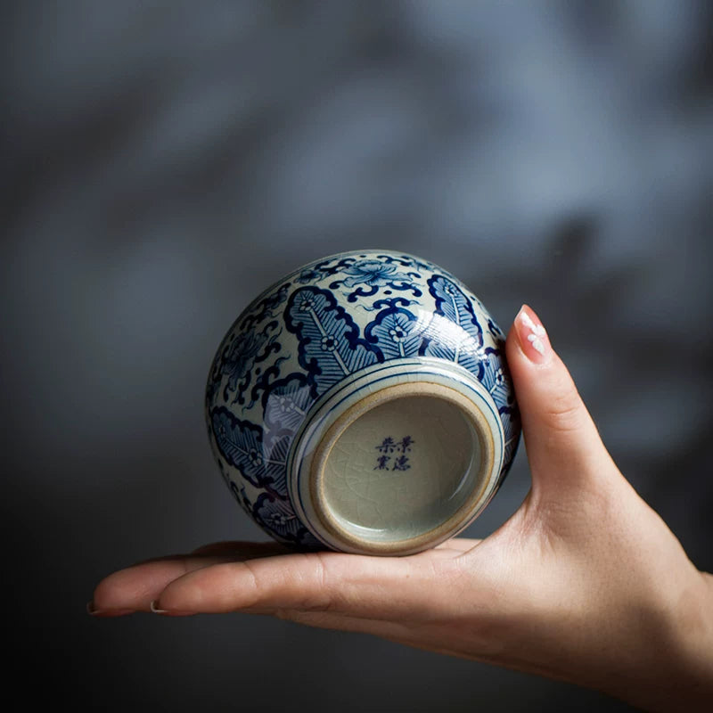 Hand-Painted Blue and White Porcelain Plantain Leaf Teacup 110ml