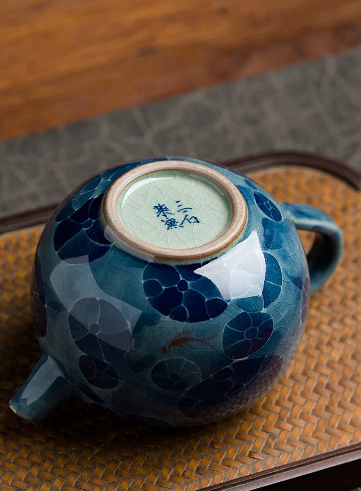 Authentic Jingdezhen ceramic teapot, 170ml, 100% hand-painted by master porcelain artists.