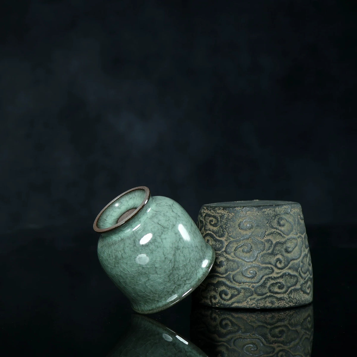 Longquan Celadon "Ge" Kiln Iron-Clay Ice-Crackle Teacup 70ml