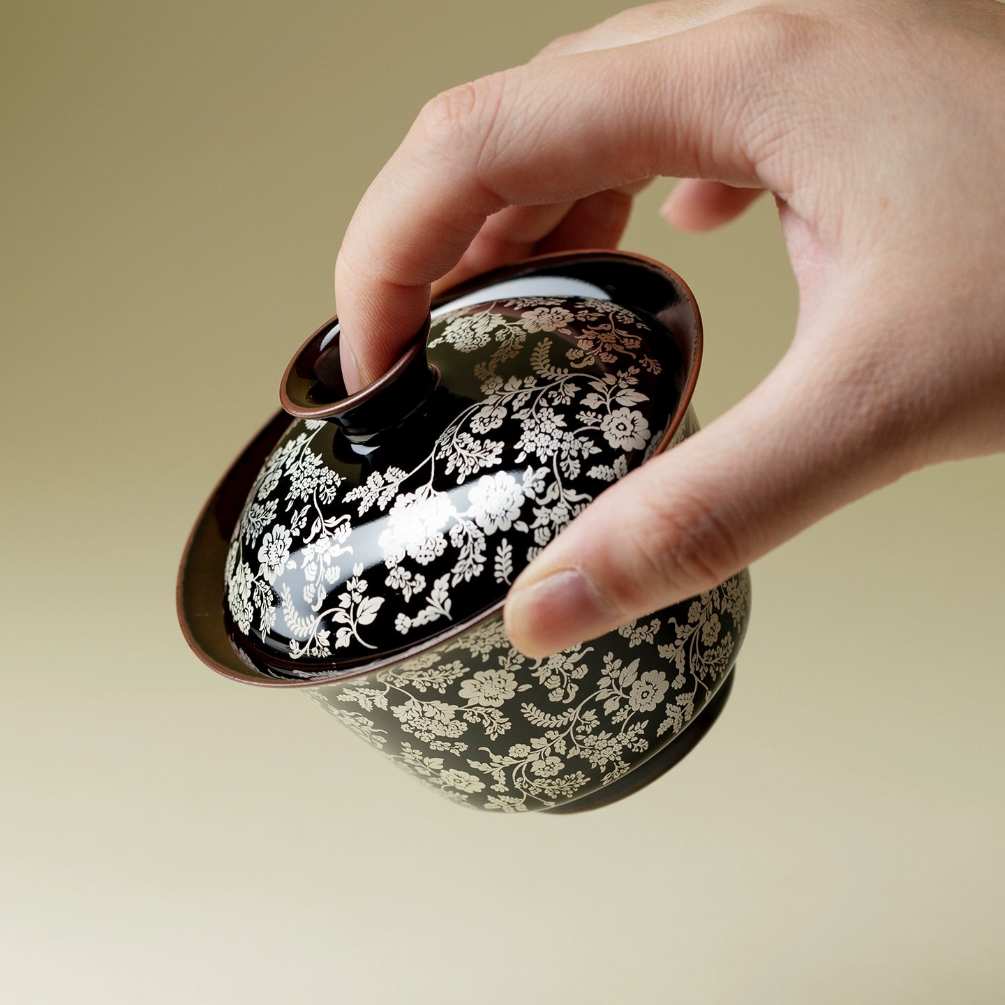 Black-Glazed Gaiwan with Silver-Painted Hundred Flowers