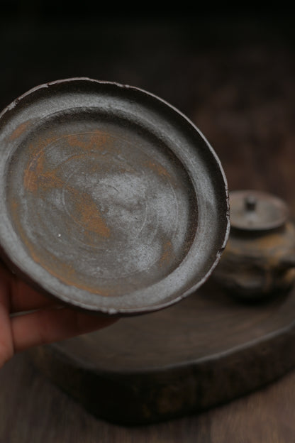 Théière/service à thé Wabi-Sabi en argile brute cuite au bois avec anse latérale, fabriquée à la main