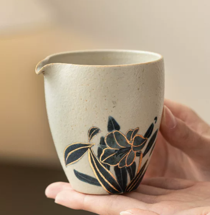 Old Clay Blue-and-White Volcanic Stone Style Caramel Glaze Stem teacup with Hand-Painted Daffodils Design