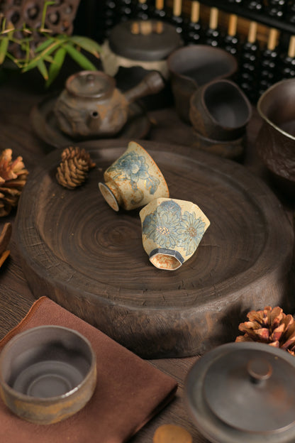 Old Clay Blue-and-White Volcanic Stone Caramel Glaze Tea Cup (45ml) with Hand-Painted Flora Design