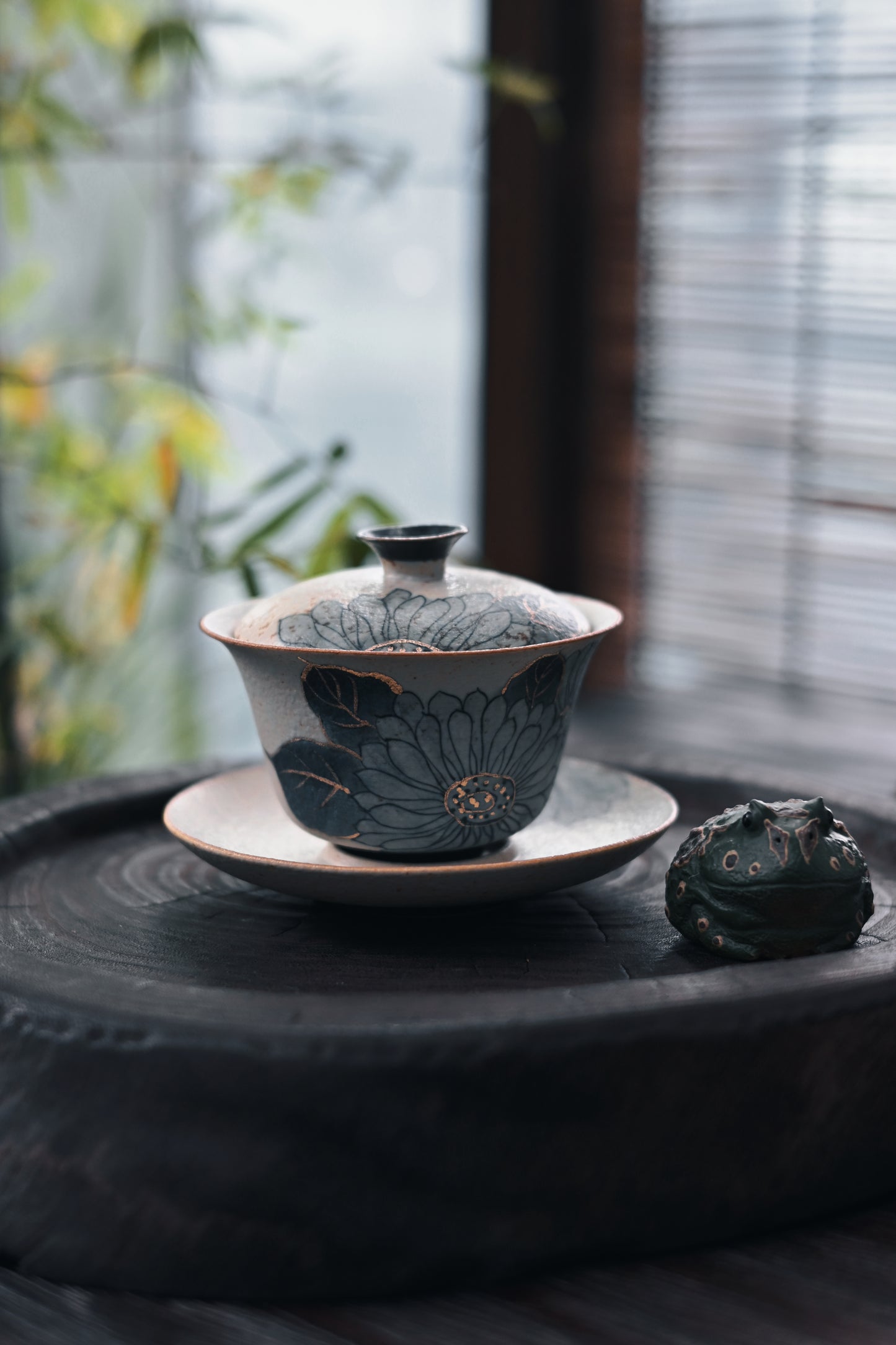 Retro Hand-Painted Lotus Design Caramel Glaze Vintage Tea Bowl / Gaiwan