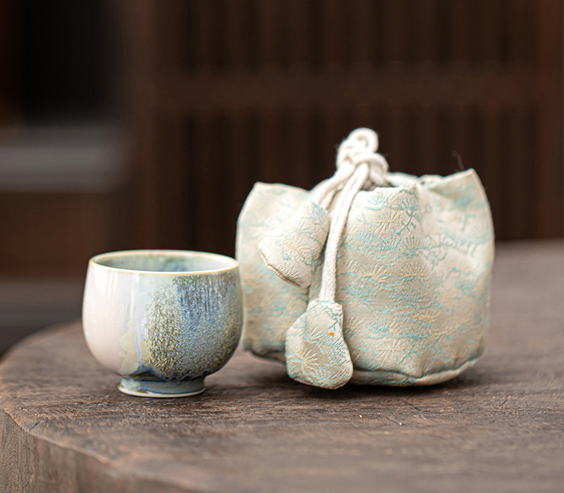 Wood-fired galze colour changed teacup