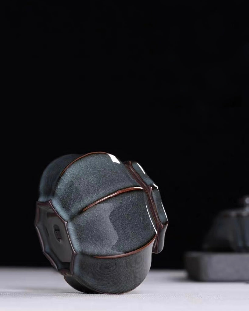 Aged tea preservation container made from high-quality clay via multi-step refining process