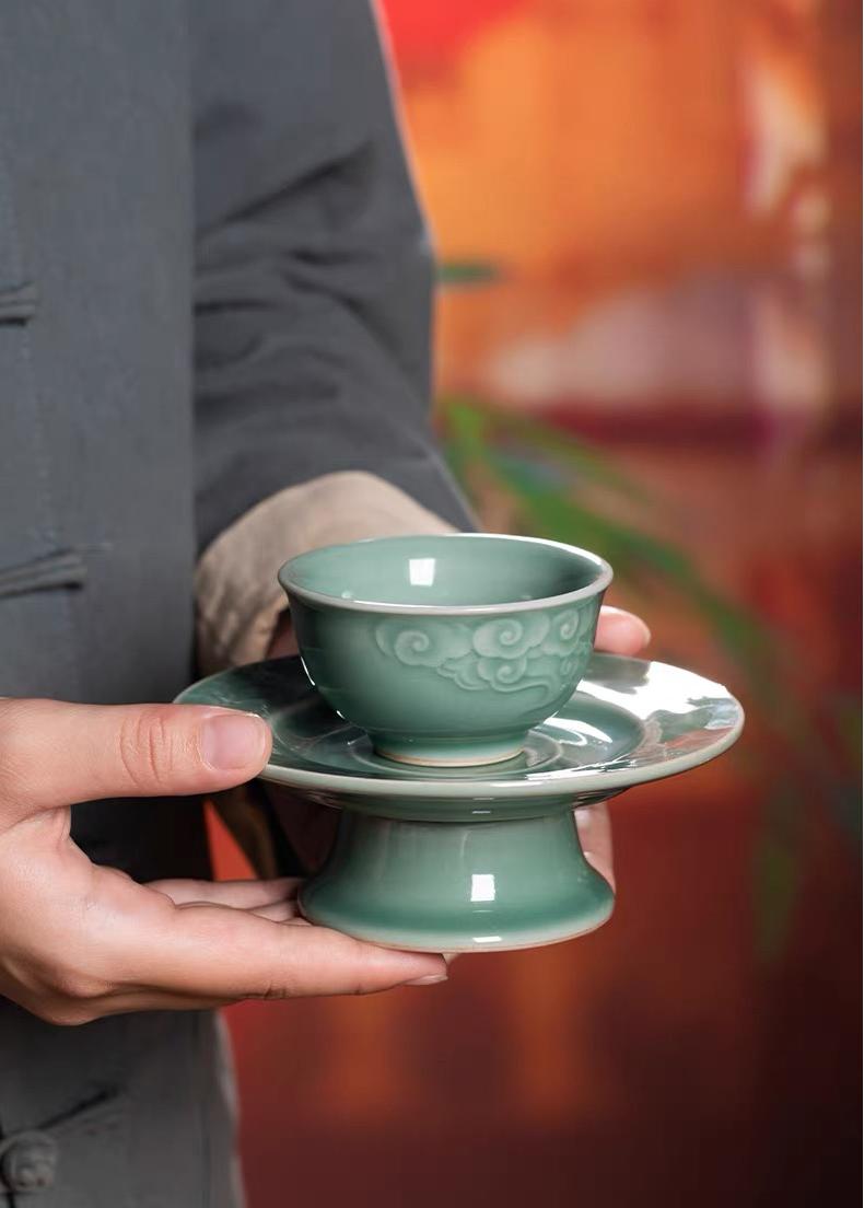 Longquan Celadon Song Dynasty-Style Teacup with High-Footed Saucer