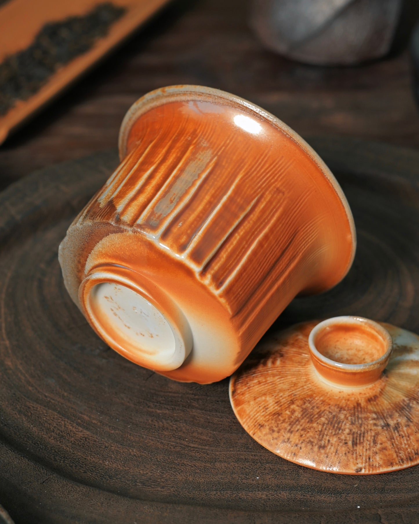Atmospheric firing ceramic gaiwan developing unique surface characteristics from kiln environment