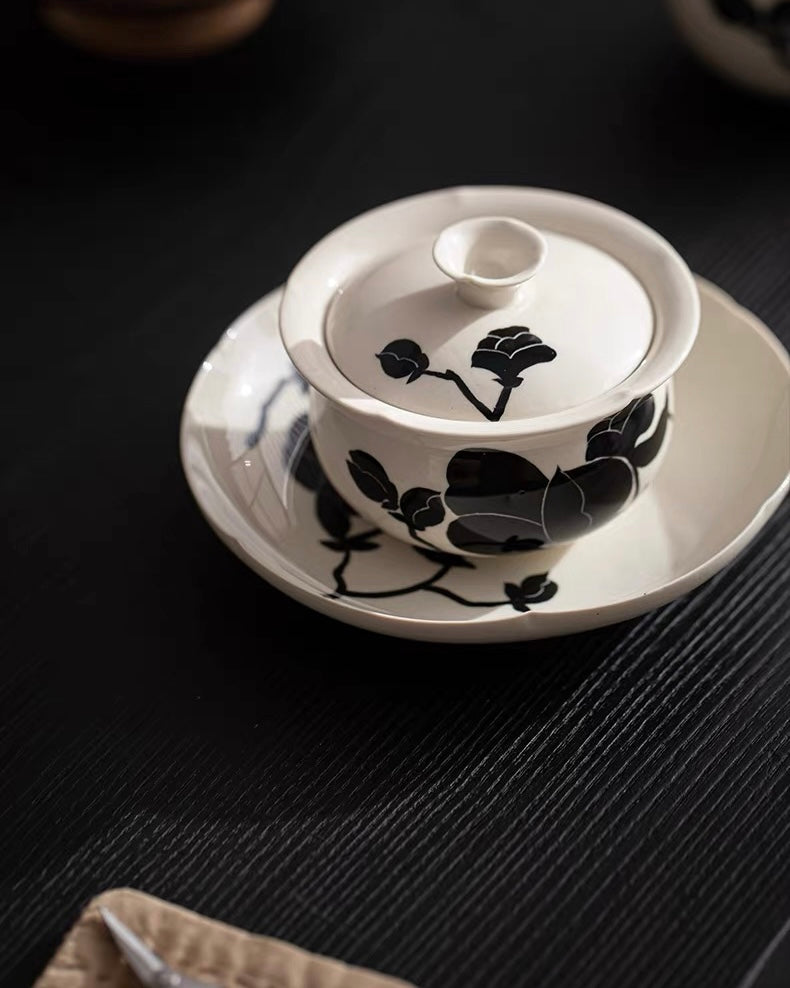 Plant ash glazed gaiwan with hand-painted magnolia motif, fully glazed interior for easy cleaning and maintenance
