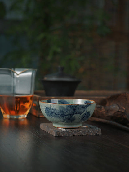 Jingdezhen  Hand-Painted Underglaze Pine and Crane Pu-erh Tea Cup