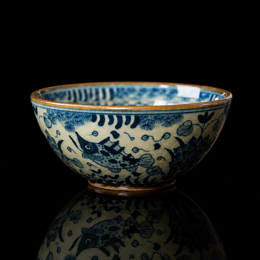Blue and White Porcelain Underglaze Hand-Painted Fish and Aquatic Plant Design Teacup 80ml