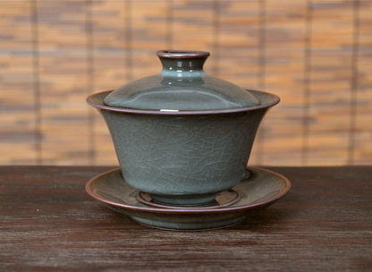 Bol à thé en céladon de Longquan (Gaiwan) argile ferreuse vert foncé