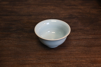 Ru Ware collectors teacup embodying minimalist aesthetics of Song dynasty scholar culture