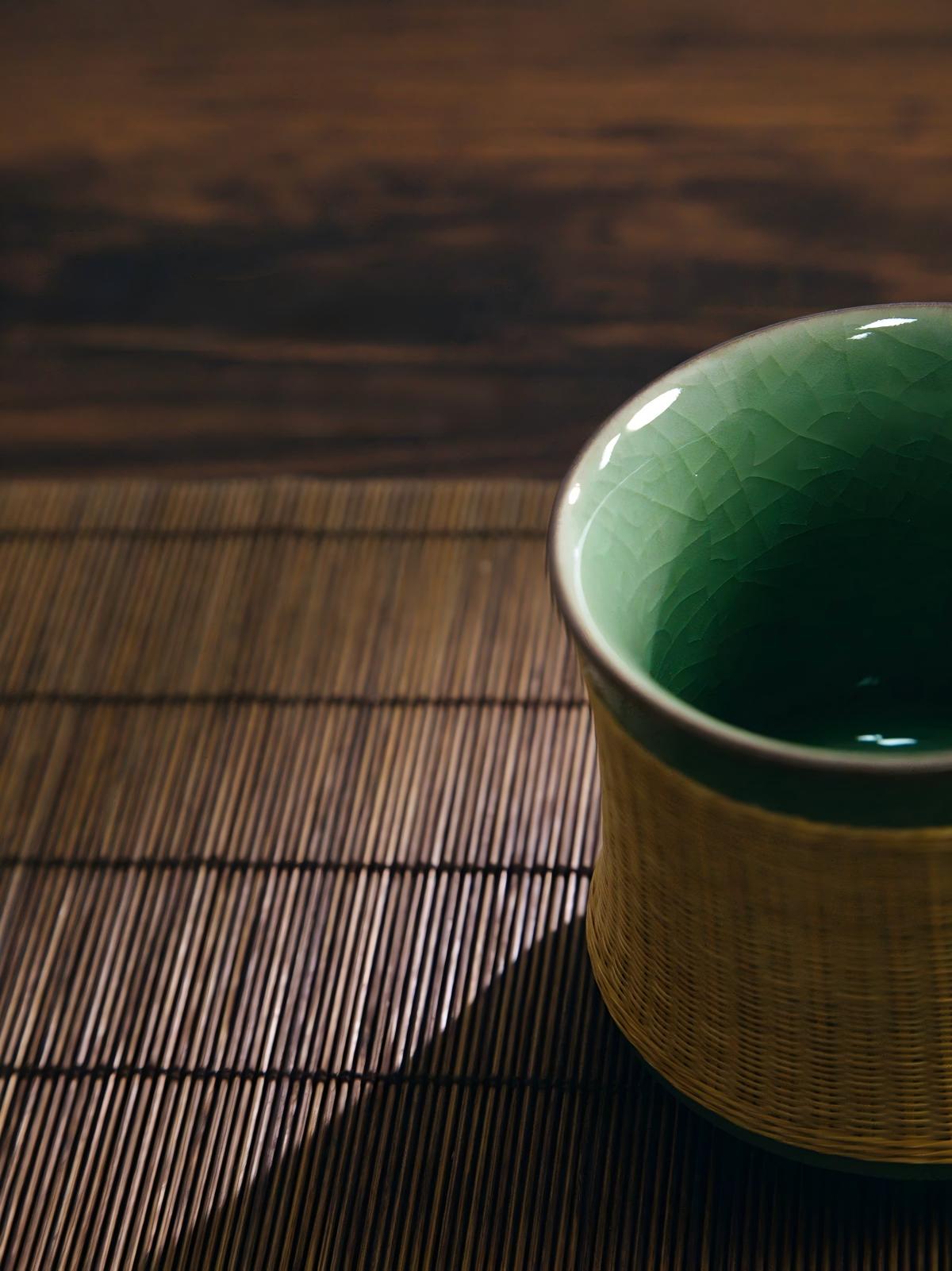 Fine hand‑woven bamboo filament, Sichuan intangible‑cultural‑heritage bamboo craft for celadon teacup