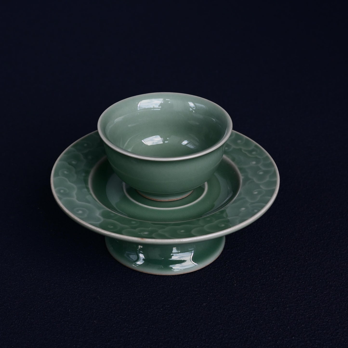 Longquan Celadon Song Dynasty-Style Teacup with High-Footed Saucer