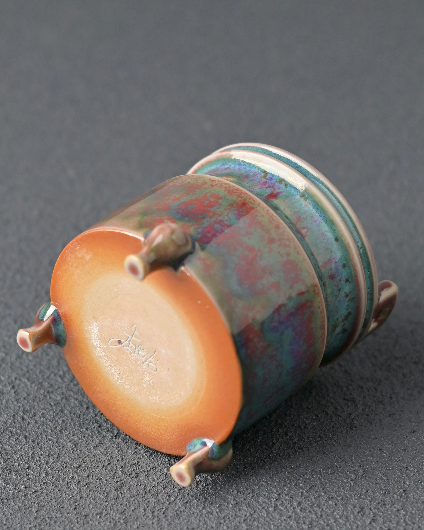 Ceramic vessels for burning incense