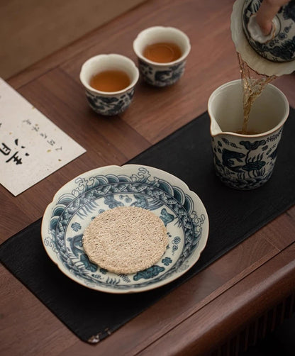Jingdezhen Handbemalter Fisch- und Algen-Teeteller / Topfuntersetzer mit Krakelee-Glasur