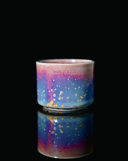 Fine crackle ceramic network developing across glaze surface through controlled cooling process