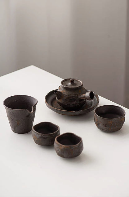 Traditional Chinese tea set adapted for modern wabi-sabi aesthetics and daily mindfulness practice