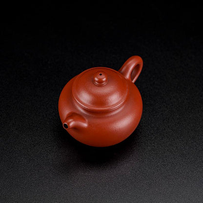 Balanced spout design ensuring smooth water flow without dripping for precise gongfu pouring