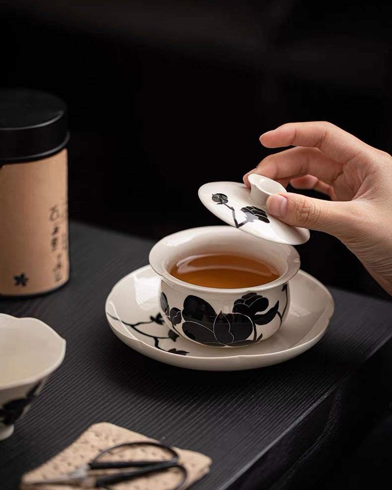 Fully glazed magnolia gaiwan with ash glaze exterior, combining traditional craftsmanship with modern tea aesthetics