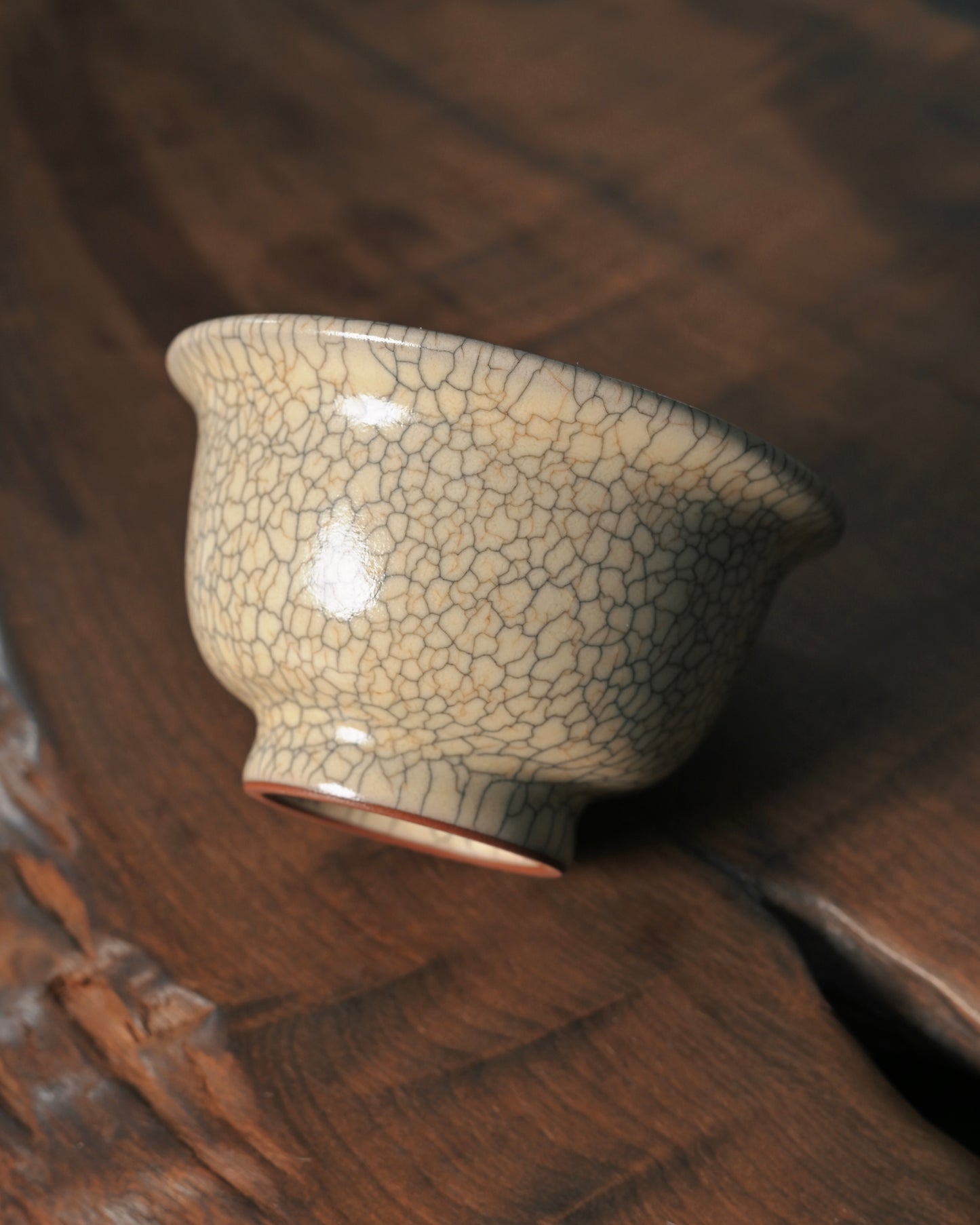 Ge ware golden threads crackle network formed through natural oxidation over years of ceramic maturation