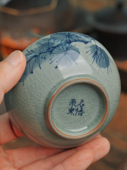 Jingdezhen  Hand-Painted Underglaze Pine and Crane Pu-erh Tea Cup