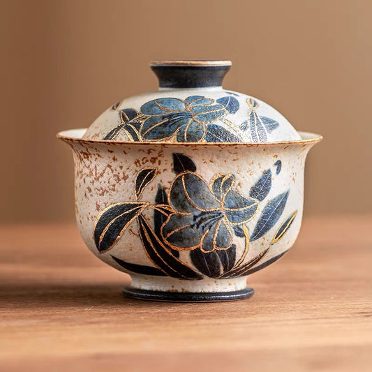 Old Clay Blue-and-White Volcanic Stone Style Caramel Glaze Gaiwan with Hand-Painted Daffodils Design
