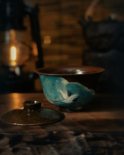 Jingdezhen pottery gaiwan with contrasting blue and black surface