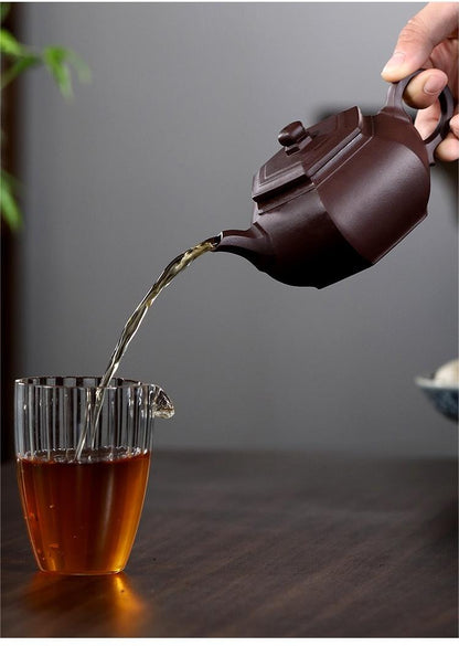 Classic Chinese teapot with modern hexagonal silhouette, measuring 15.6cm diameter and 7.5cm depth