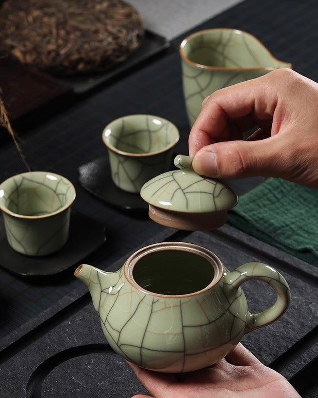 Iron clay Ge Kiln teapot with celadon crackle glaze