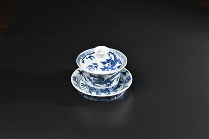 Jingdezhen Blue and White Dragon and Cloud Patterns Porcelain  Flat Base Gaiwan and Matching Saucer
