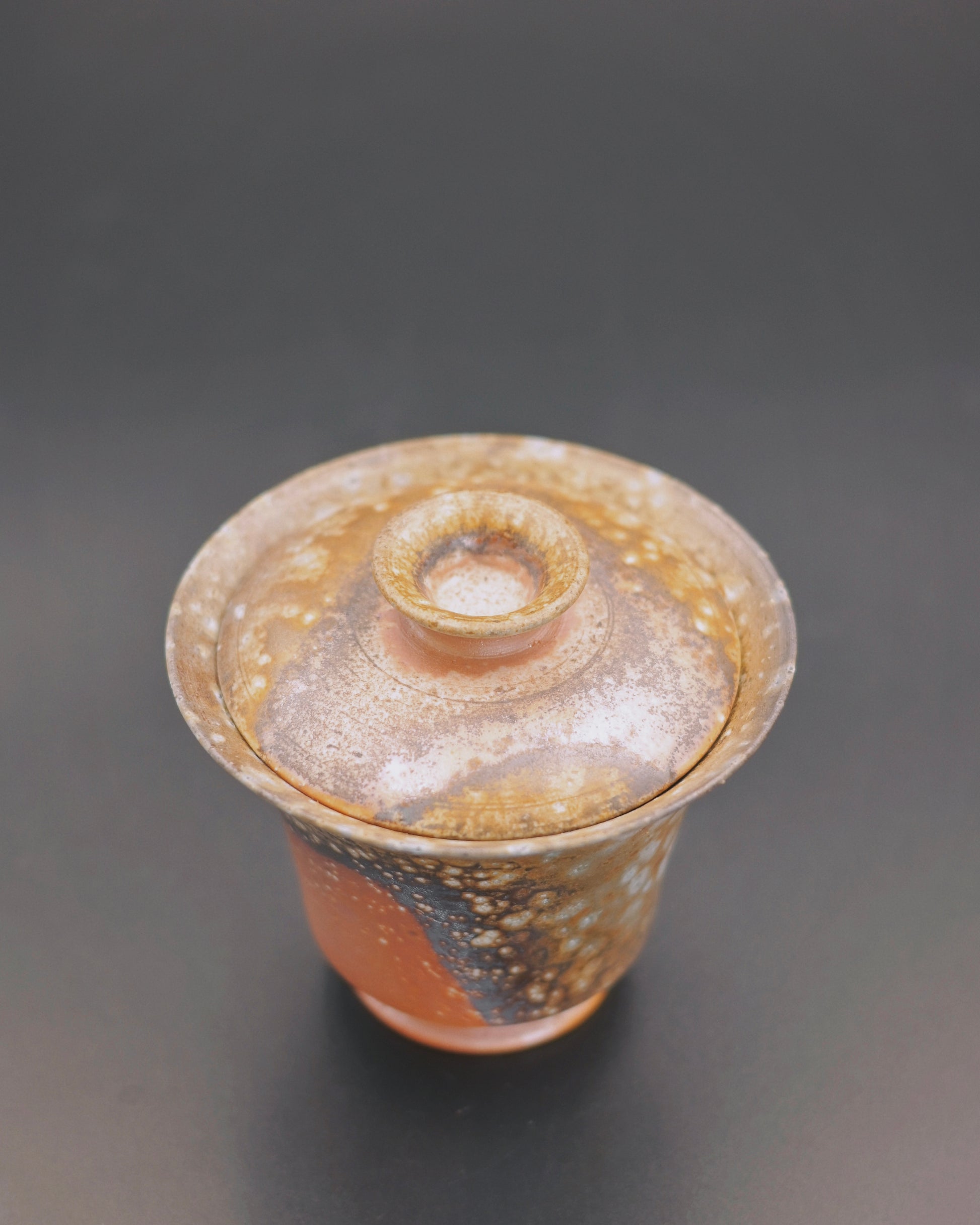 Jingdezhen clay gaiwan with 120ml capacity for gongfu tea preparation