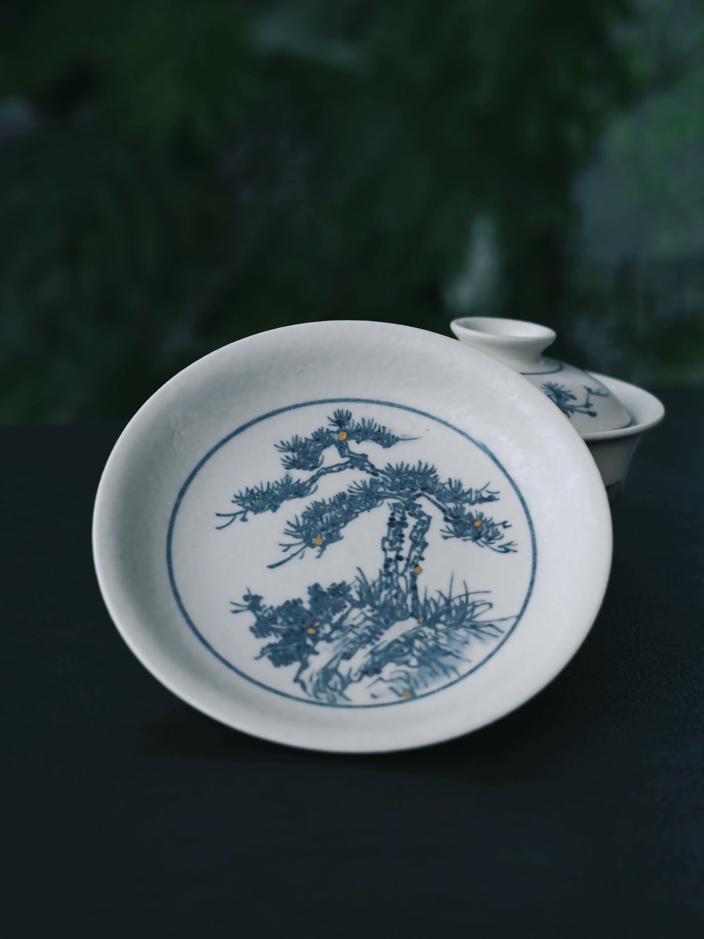 Jingdezhen Handcrafted Blue-and-White 'Scholar's Treasure' Three-Piece Gaiwan Set