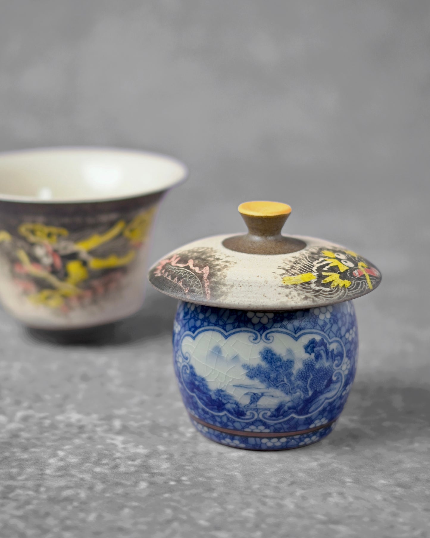Jingdezhen handmade porcelain lid accessory with smooth transparent glaze over hand-painted cobalt decoration