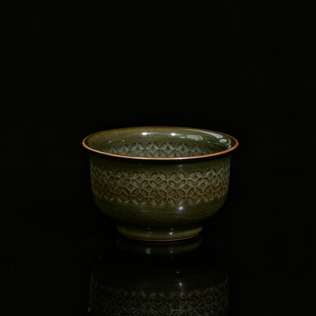 Longquan Celadon "Ge" Kiln Iron-Clay linglong porcelain Teacup 110ml