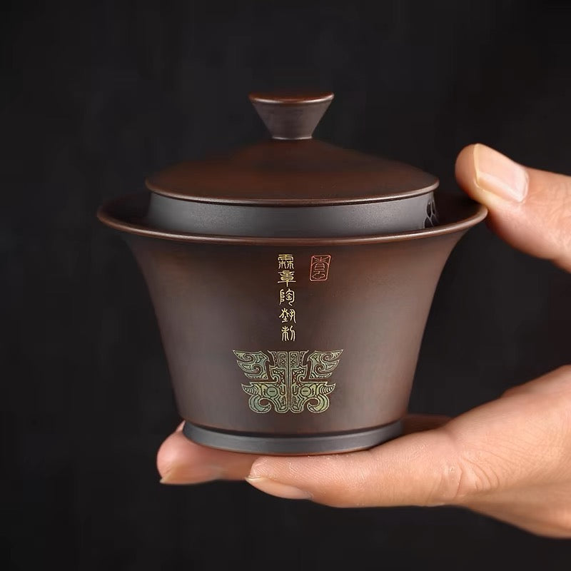 Metallic-textured Jianshui clay covered bowl for tea brewing
