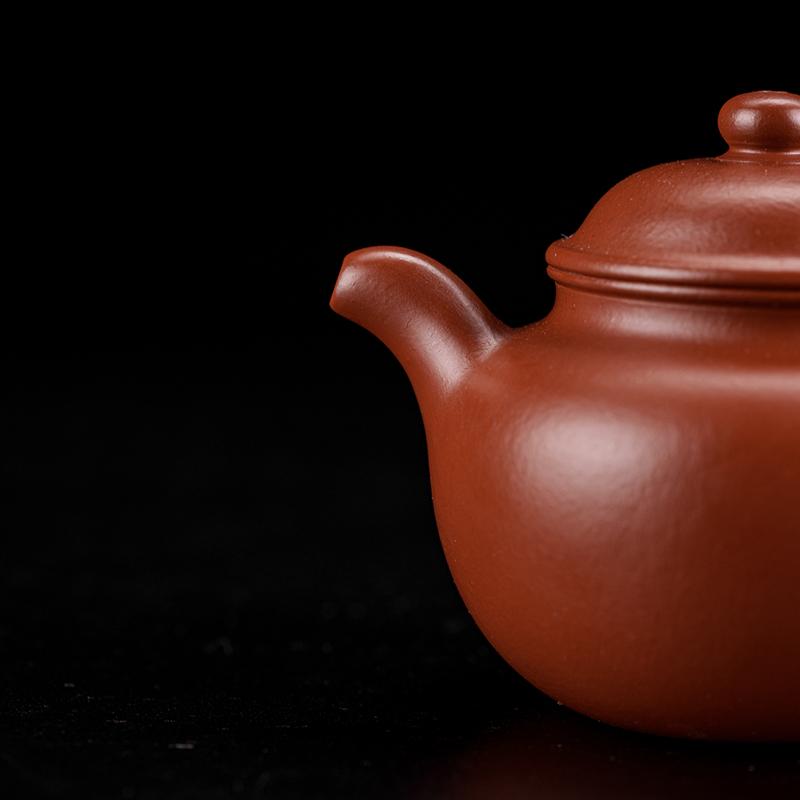 Traditional Chinese gongfu tea pot made from scarce high-grade Zhuni ore material