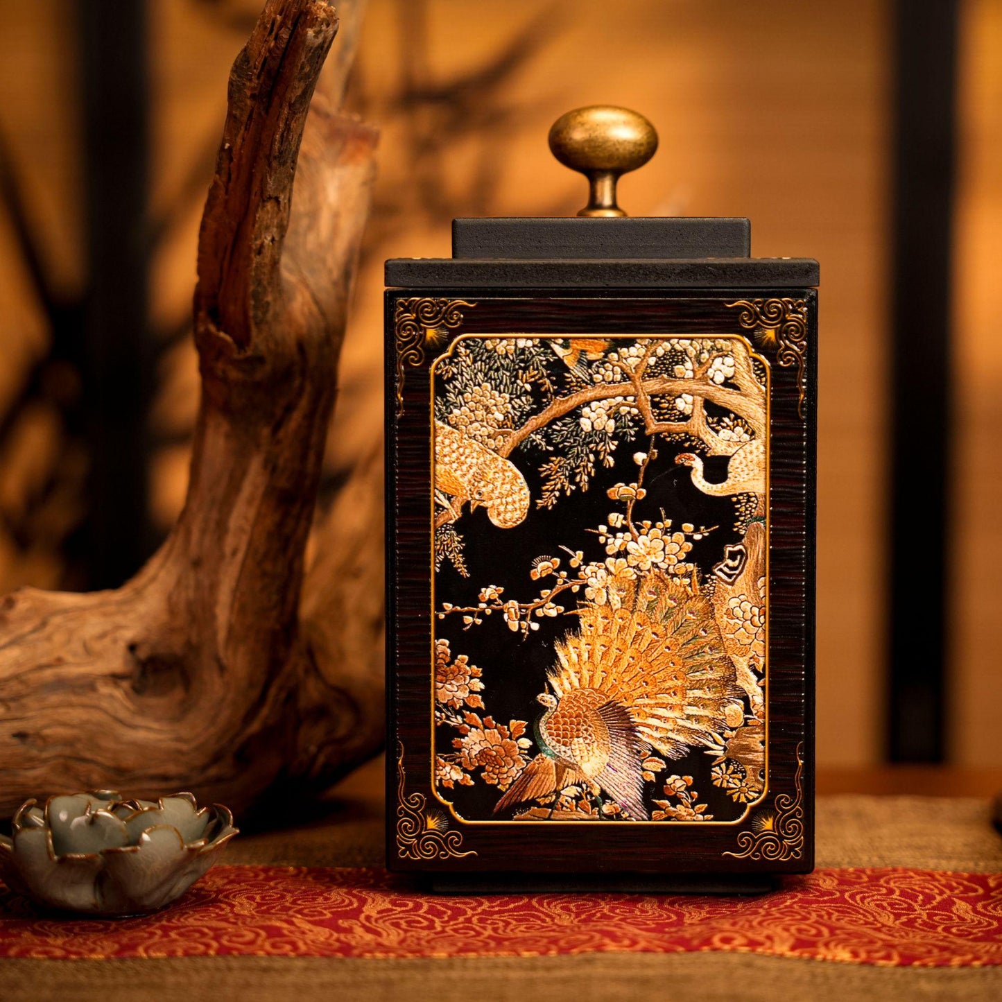Tea preservation canister combining bamboo charcoal benefits with traditional Chinese painting artistry