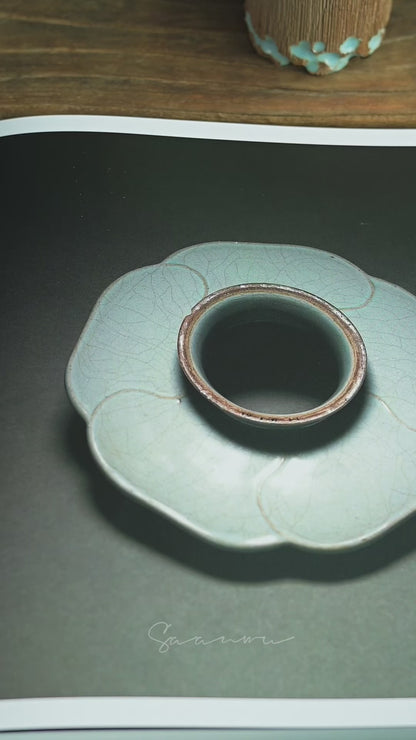 Unique Piece Ru Ware Sky-Blue Glaze Flower-rimmed Brush Washer