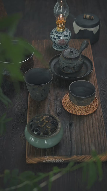 Théière/service à thé Wabi-Sabi en argile brute cuite au bois avec anse latérale, fabriquée à la main