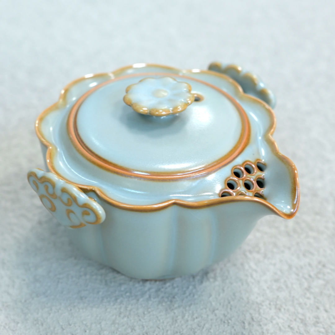 Gray-Blue Ru Kiln Ruyi Hand-Grip Teapot / Tea Sets