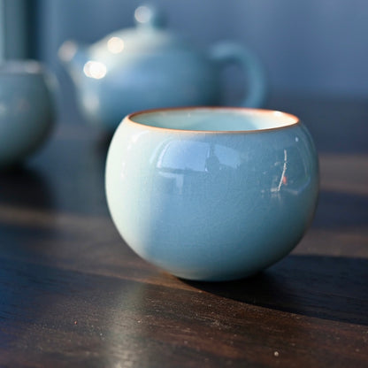 „Drachenei“ Ru-Porzellan Teetasse