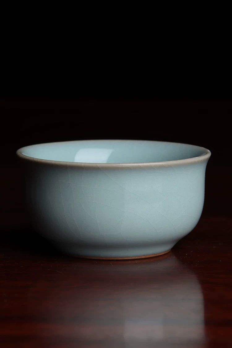 Ru Kiln Sky-Cyan Azure Sky 10-Piece Gongfu Tea Set set up on a wooden tea tray.