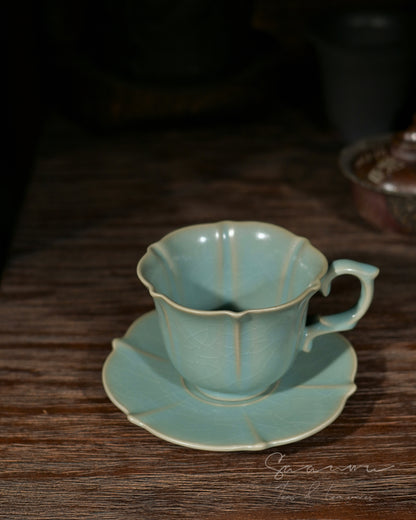 Ru‑style porcelain featuring natural crackle glaze, traditional Chinese oriental tableware for coffee and tea