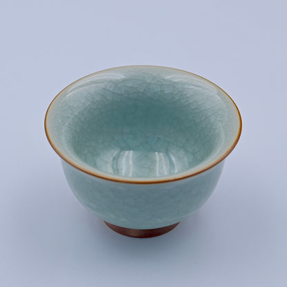 Agate mineral glaze teacup achieving iconic Song dynasty sky-blue porcelain color